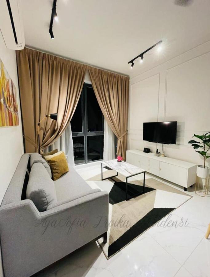 Ayasofia Troika City View โกตาบารู ภายนอก รูปภาพ